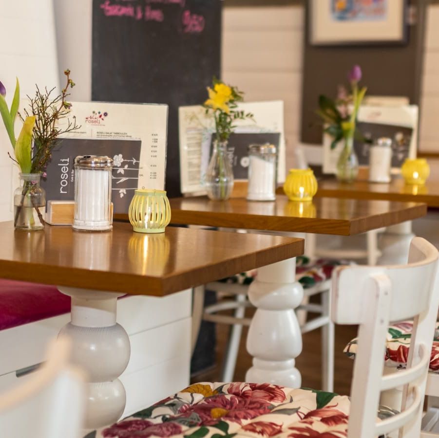 Vegan frühstücken im Roseli Café