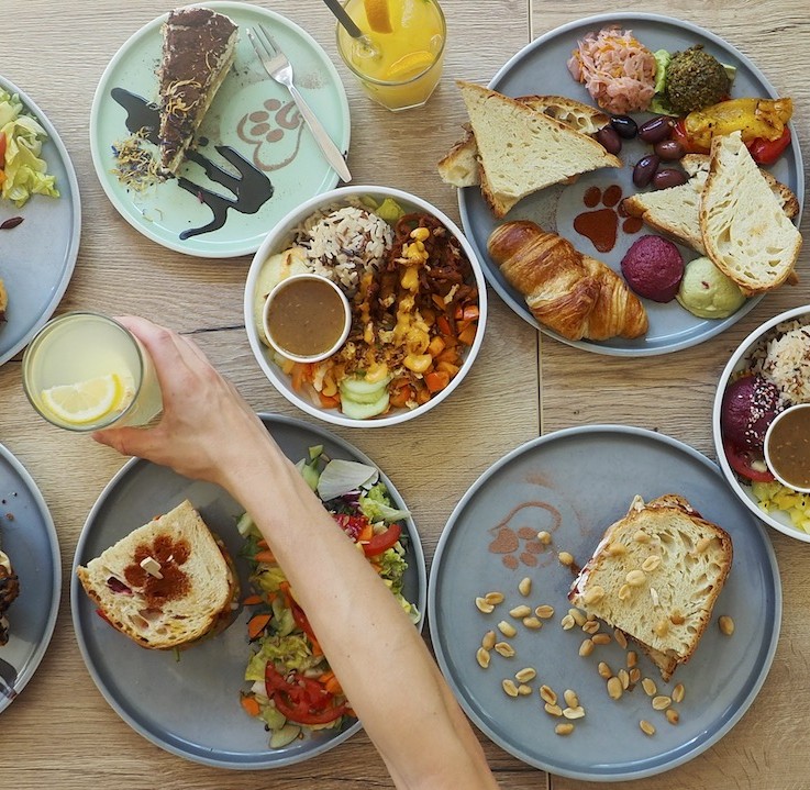 Vegan frühstücken bei Katzentempel