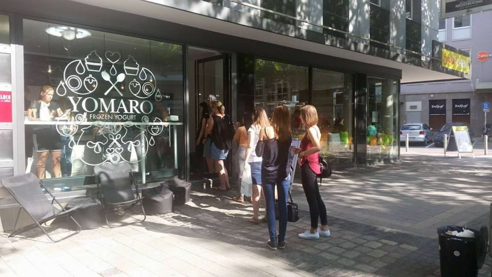 YOMARO Frozen Yogurt