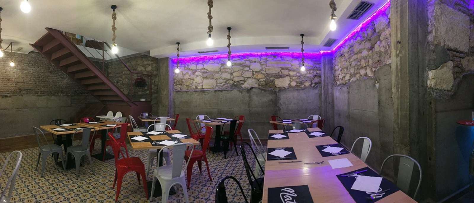 Naturak Burger Tapas & Gin