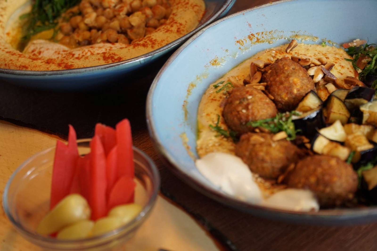 Mr and Mrs Humus in Bonn