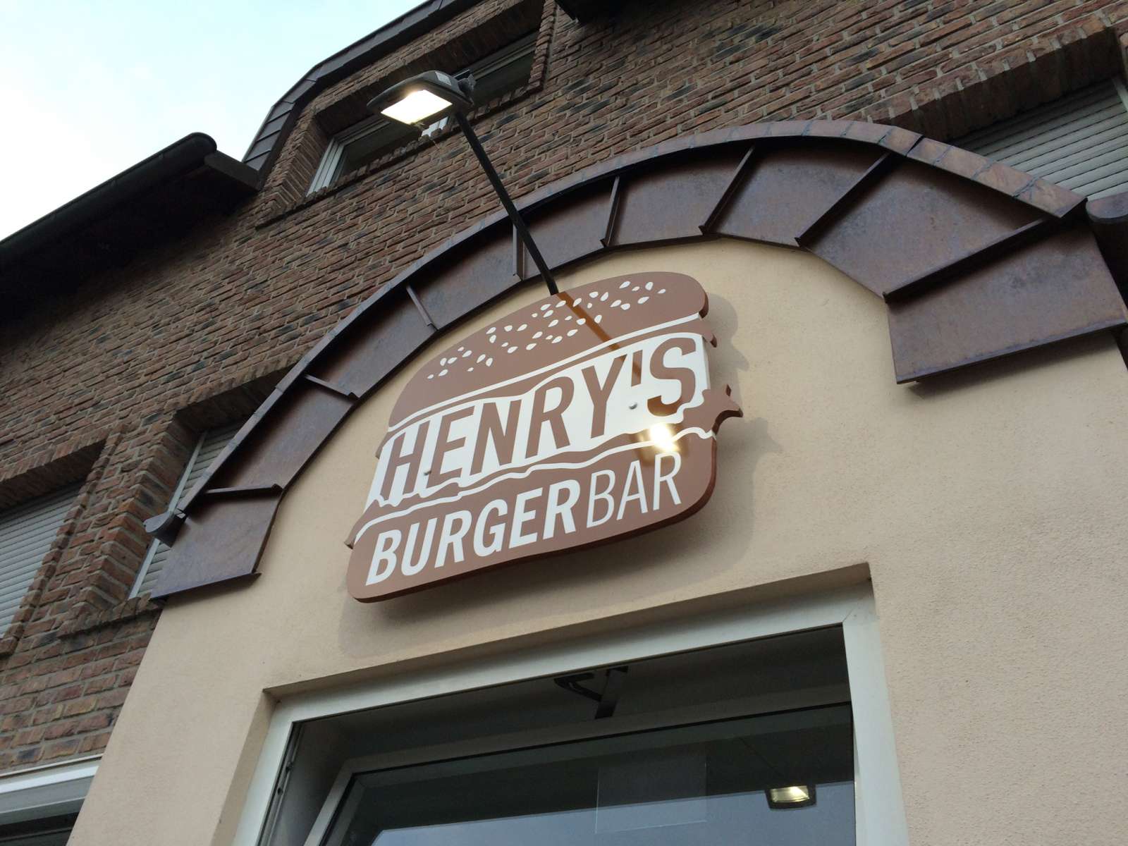 Henrys BurgerBar (dauerhaft geschlossen)