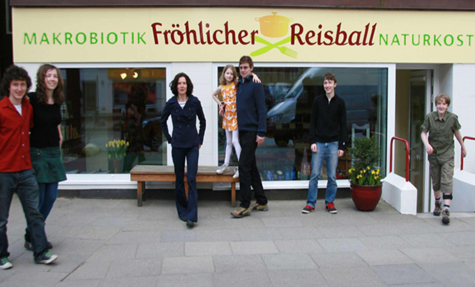 Fröhlicher Reisball