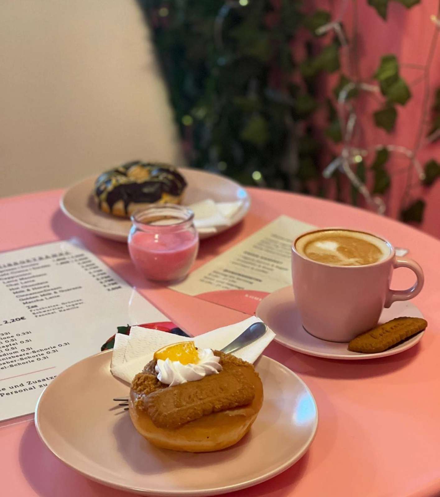JUICY - Donuts & Bagels