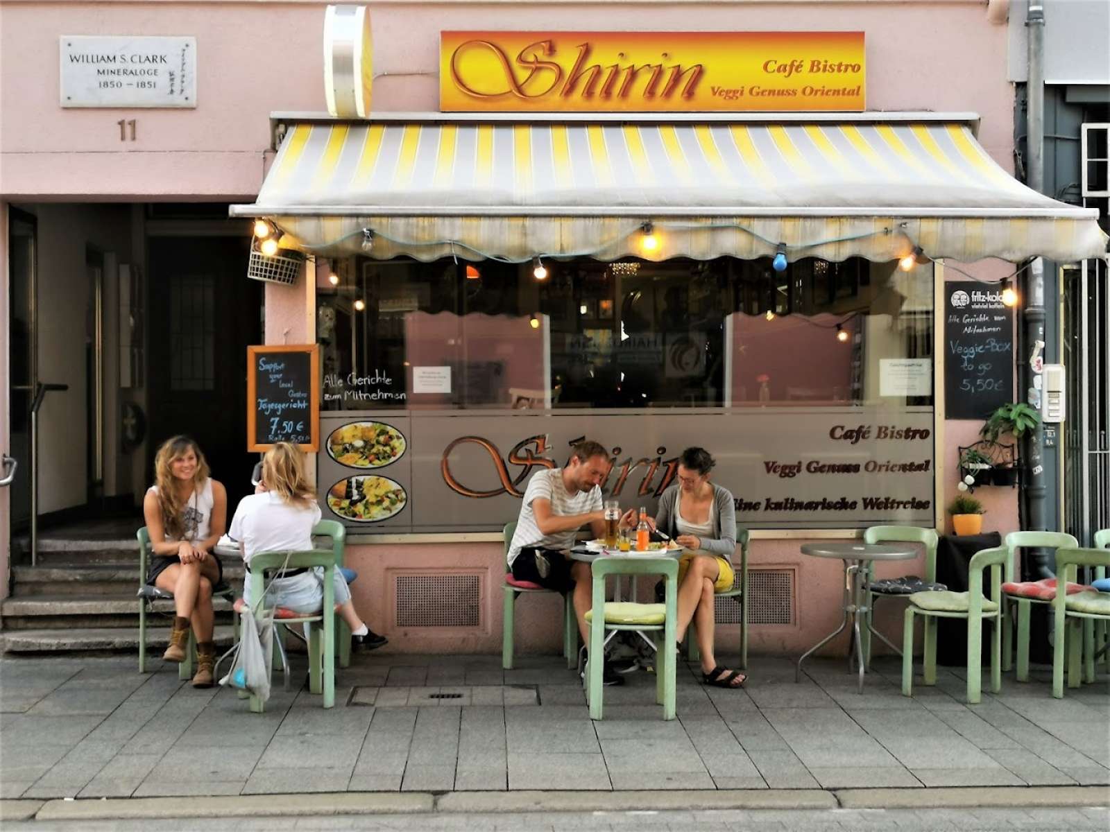 Café Bistro Shirin