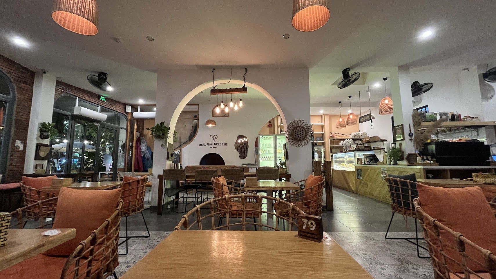 Roots Plant-Based Café