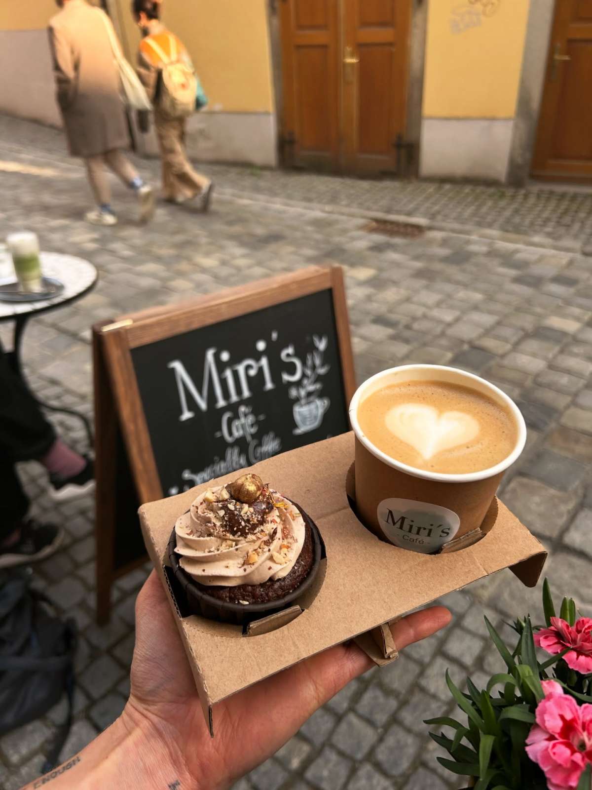 Miris Cafe