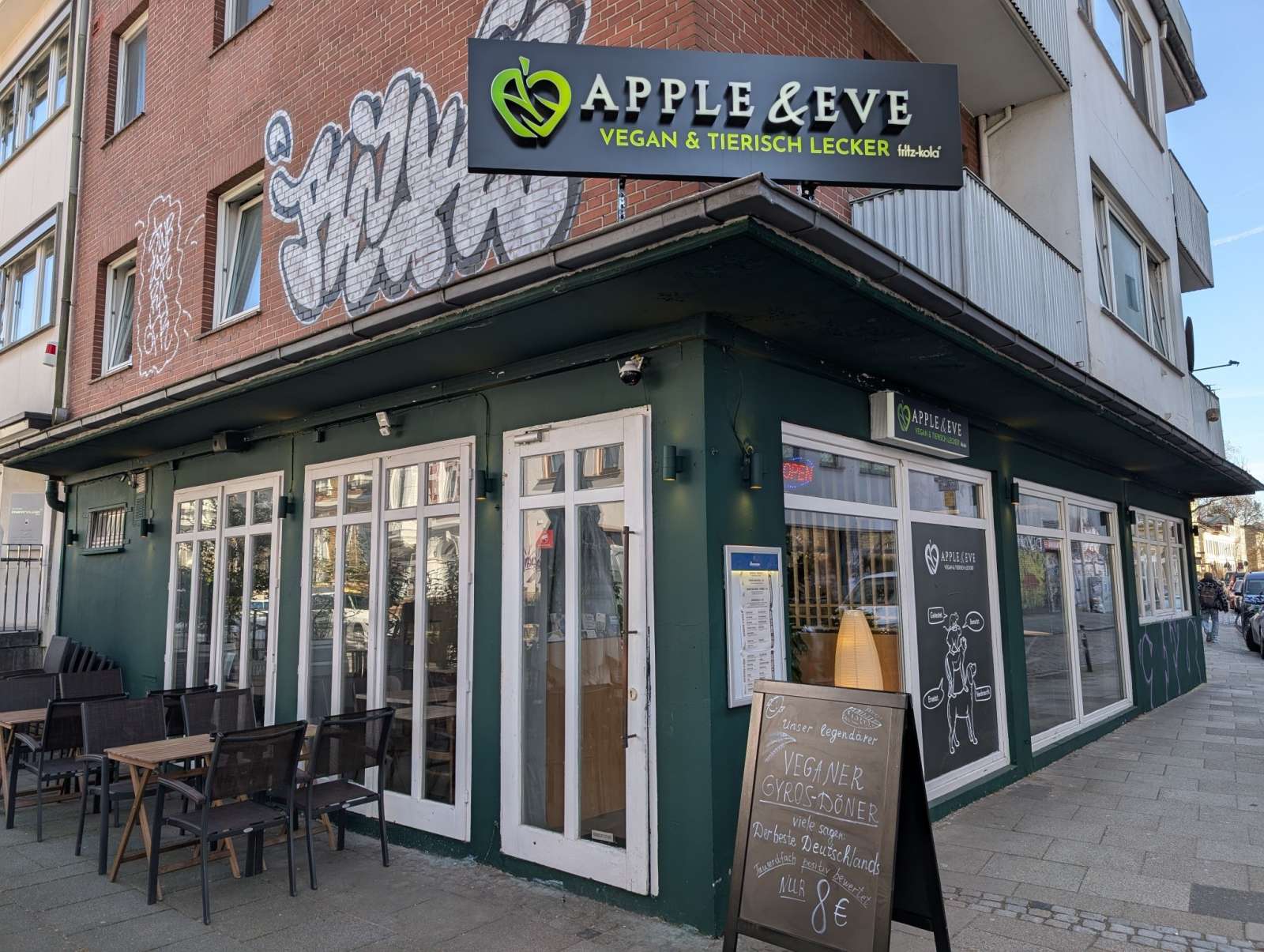 Apple & Eve