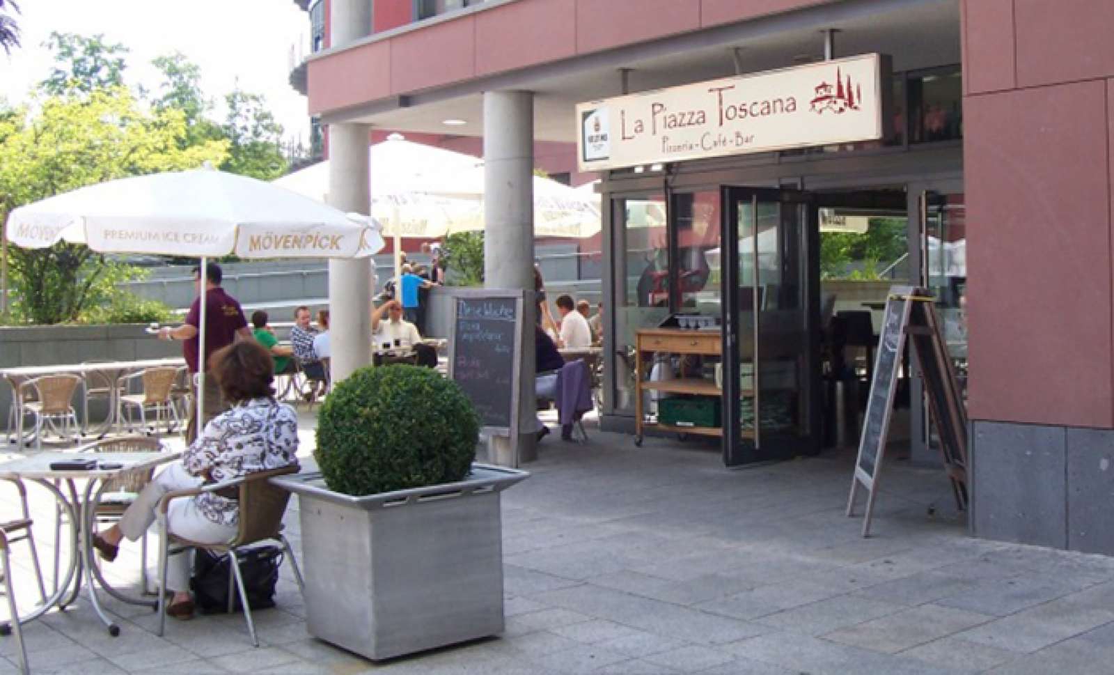 La Piazza Toscana