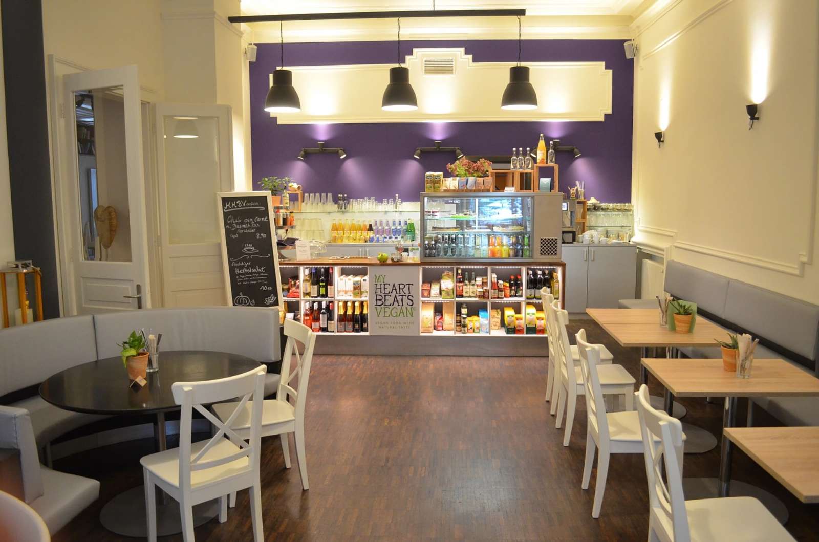 MY HEART BEATS VEGAN